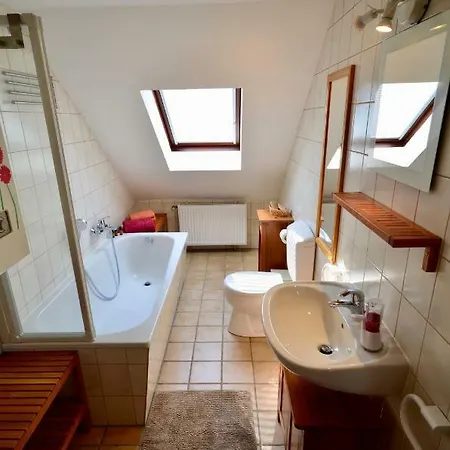 Dachgeschosswohnung Hannover Exterior photo