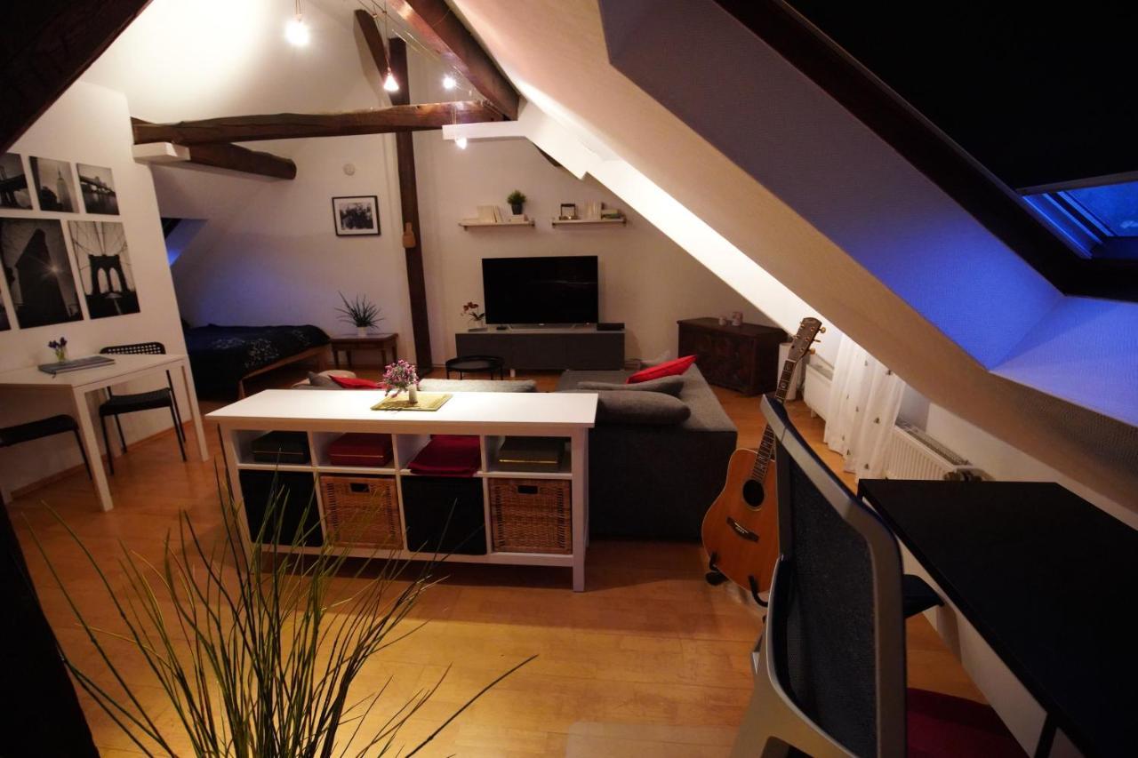 Dachgeschosswohnung Apartment Hannover
